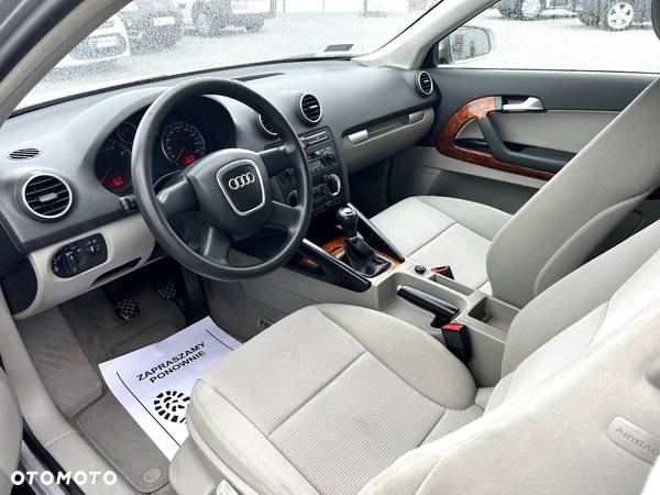 Audi A3 1.6 Ambiente - 11