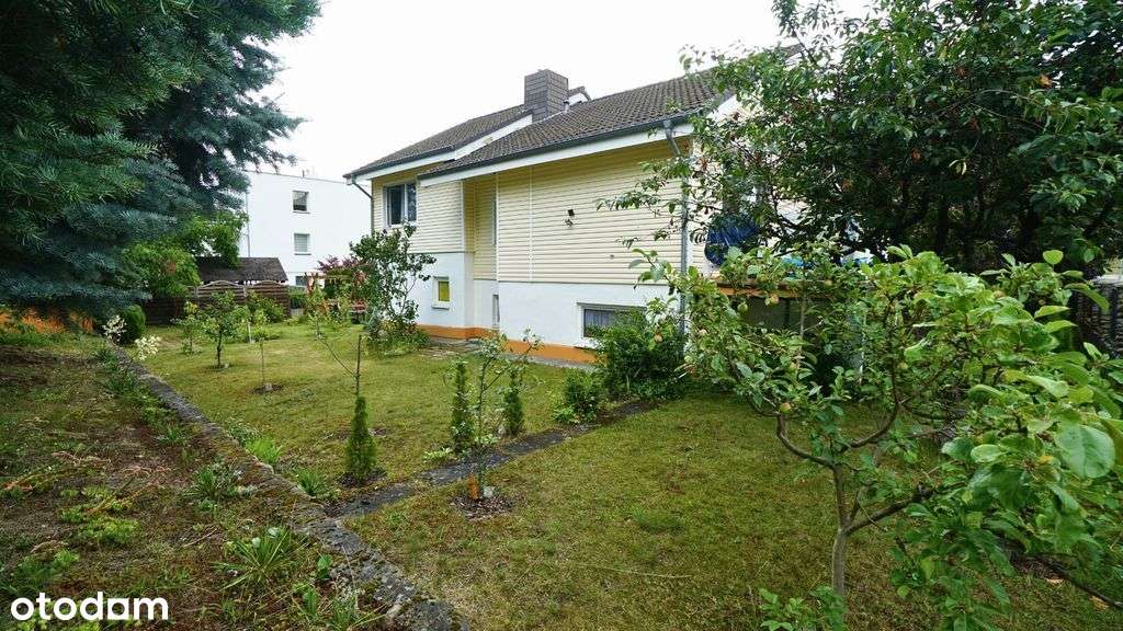 Dom w Międzyzdrojach z piękną działką-na sprzedaż-4