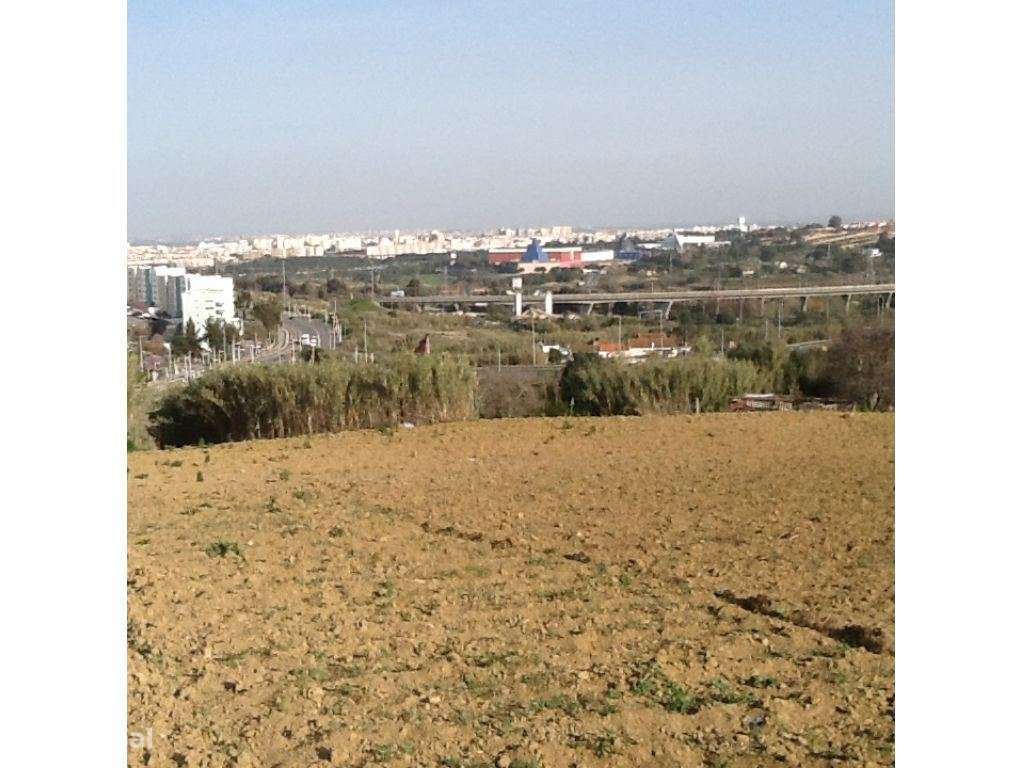 Terreno para construção com 8.800m2,  Monte Caparica perto de praias-20