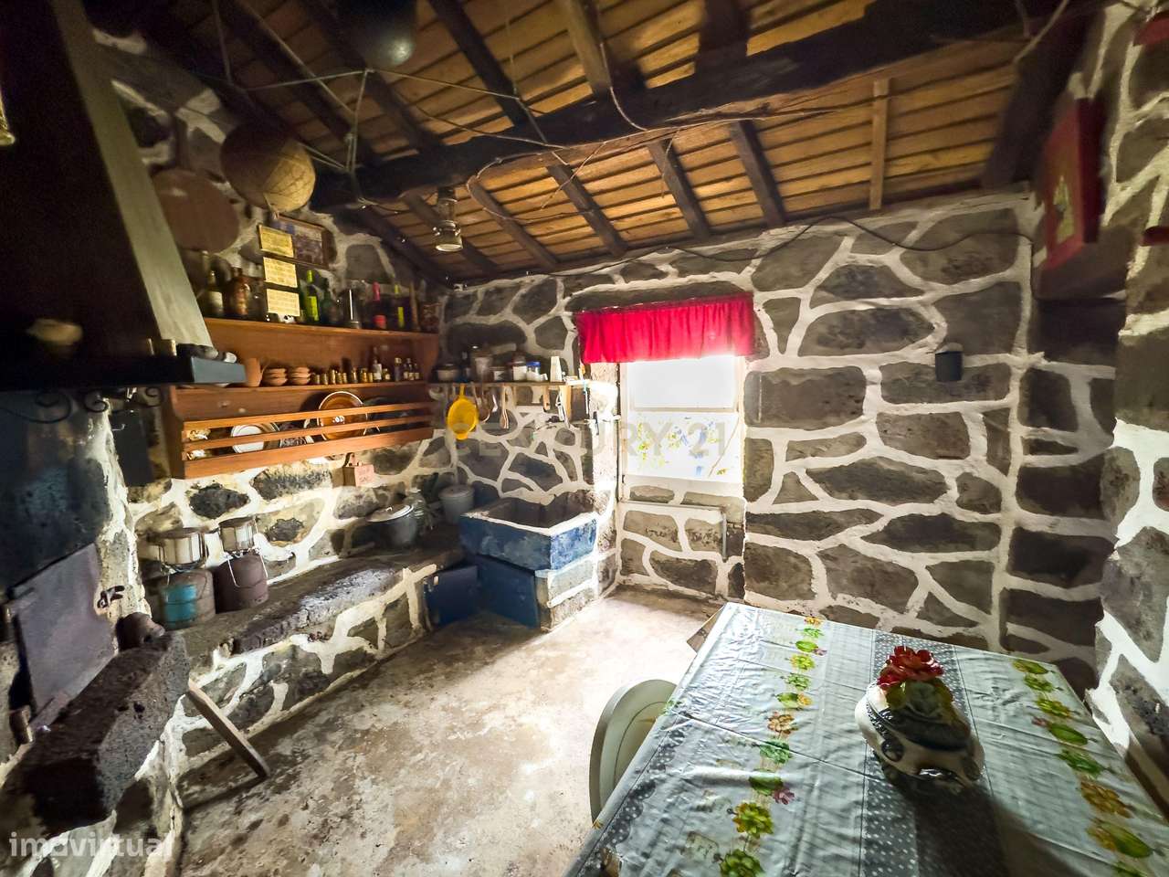 Imóvel Histórico na Fajã do Araújo – Uma das Casas Mais Antigas do Nor-7
