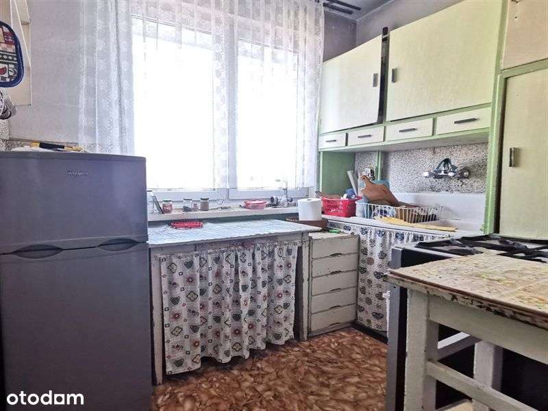 Sprzedam mieszkanie z balkonem , do remontu-7