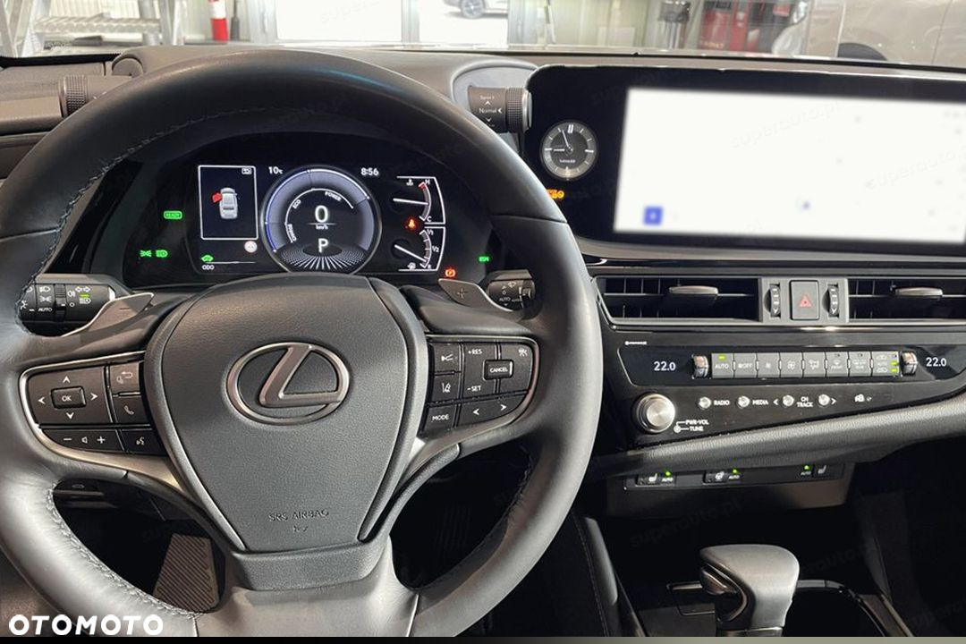 Lexus ES - 8