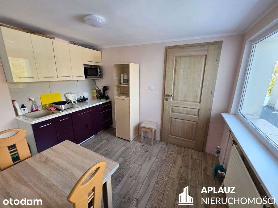 Dom z pokojami na wynajem w super lokalizacji, Kar-17