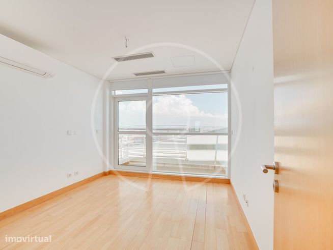 Penthouse na Torre de S. Rafael com terraços e vista soberba-28