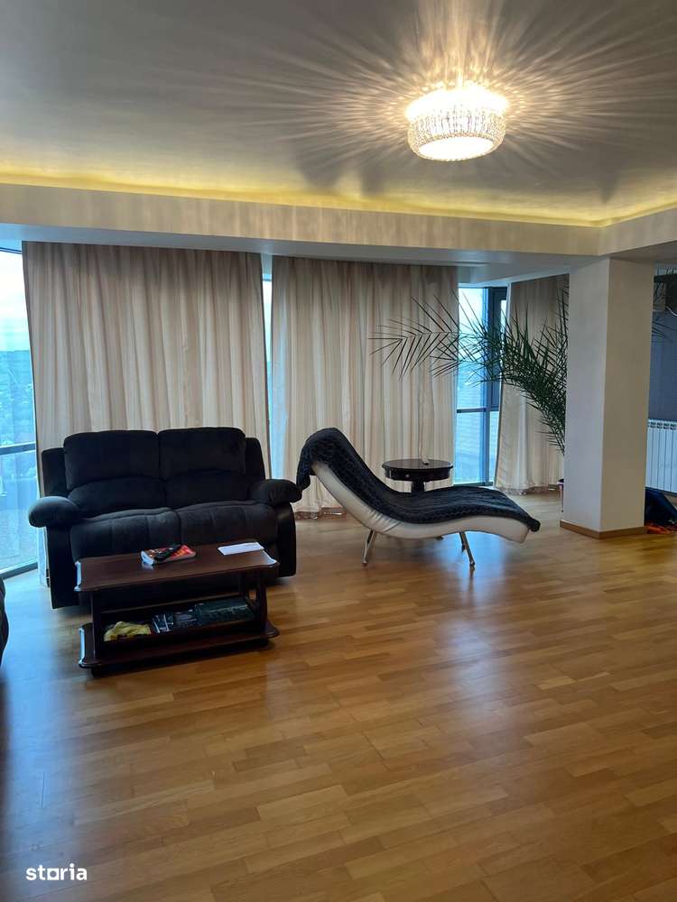 Vila 200 mp hala birouri 300 mp teren  1054 mp Copou Al Sadoveanu - Imagine principală: 3/12