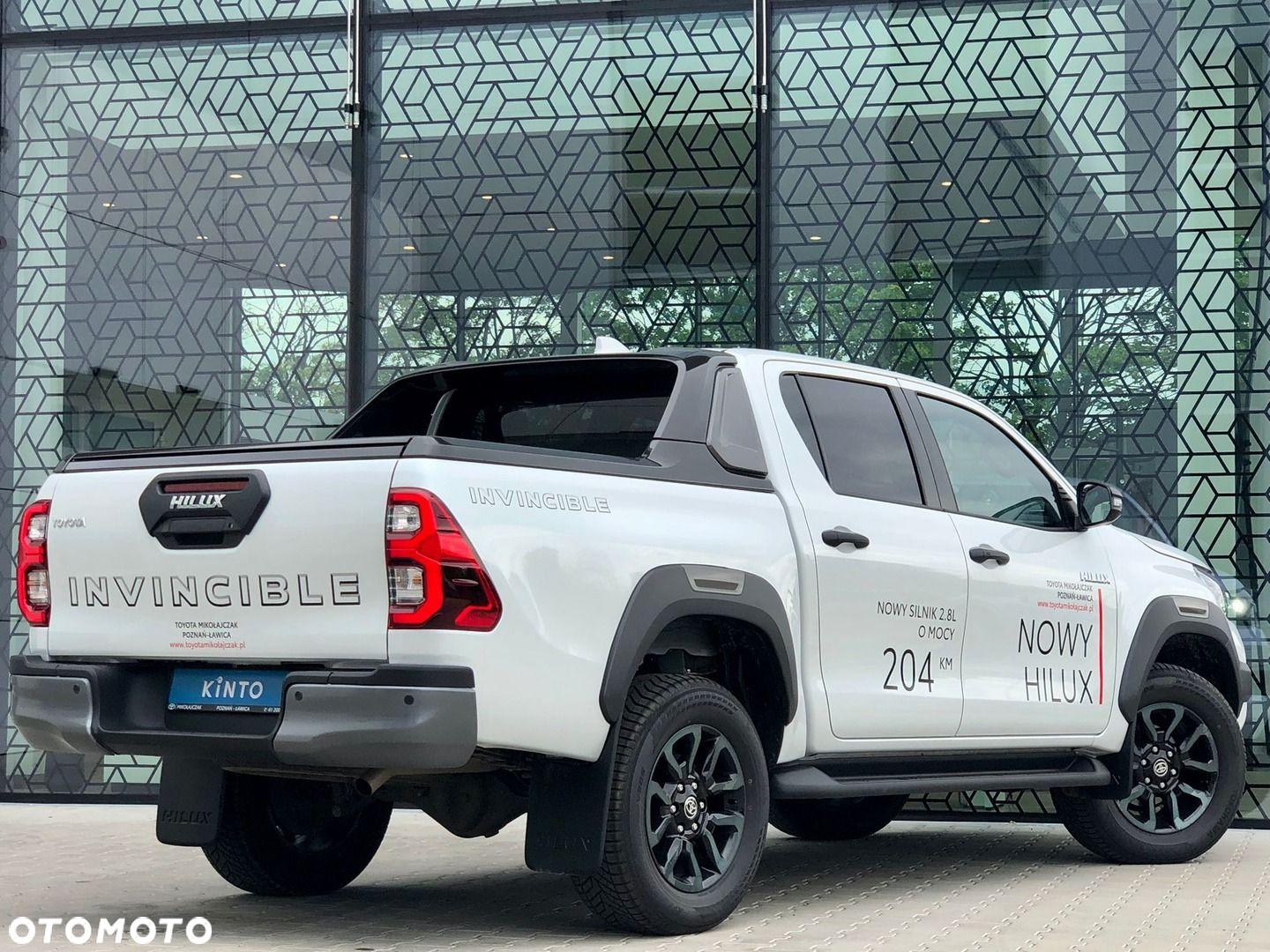 Toyota Hilux 2.8 D-4D Double Cab Invincible Sport 4x4 - 12