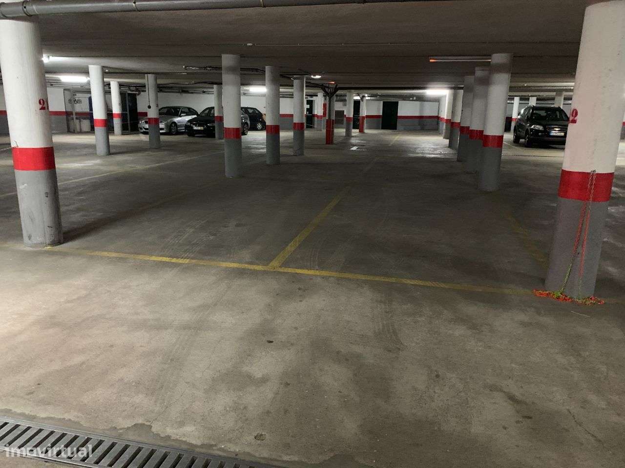 Estacionamento - Garagem para bicicleta, Moto ou Moto 4. - Grande imagem: 5/5