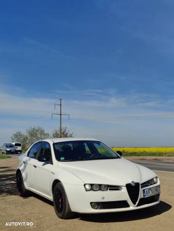 Alfa Romeo 159 - 2