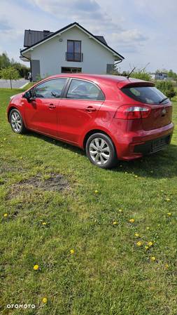 Kia Rio 1.2 Attract - 4