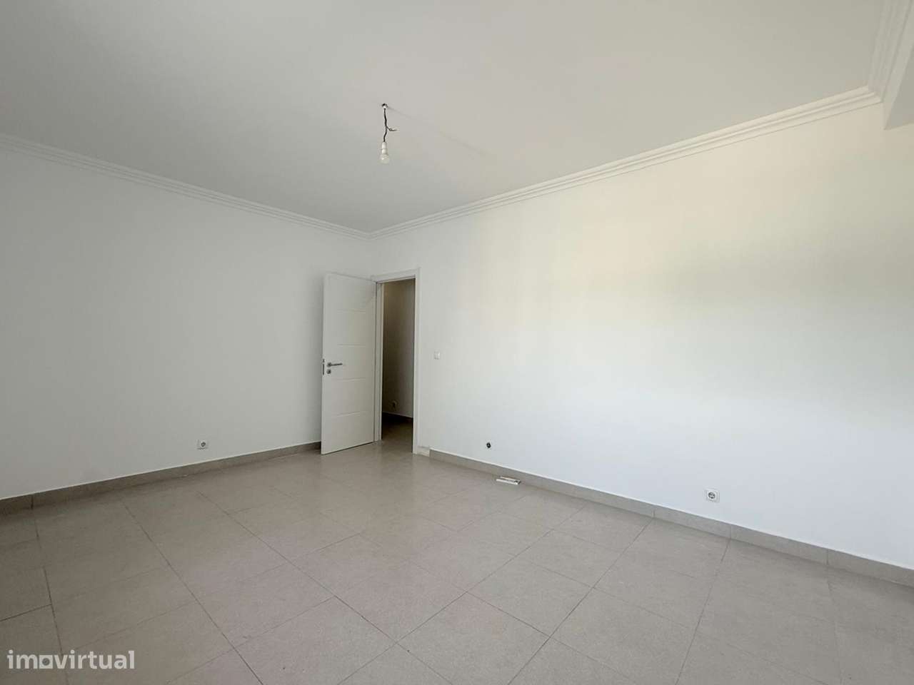 Moradia T3 em lote de 420m2 em Fernão Ferro-31