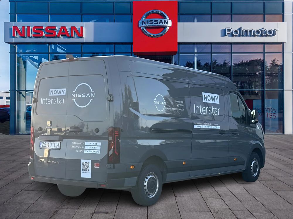 nissan Interstar