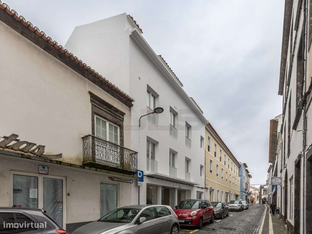 Arrendamento | Espaço Comercial Remodelado - Centro de Ponta Delgada - Grande imagem: 3/16