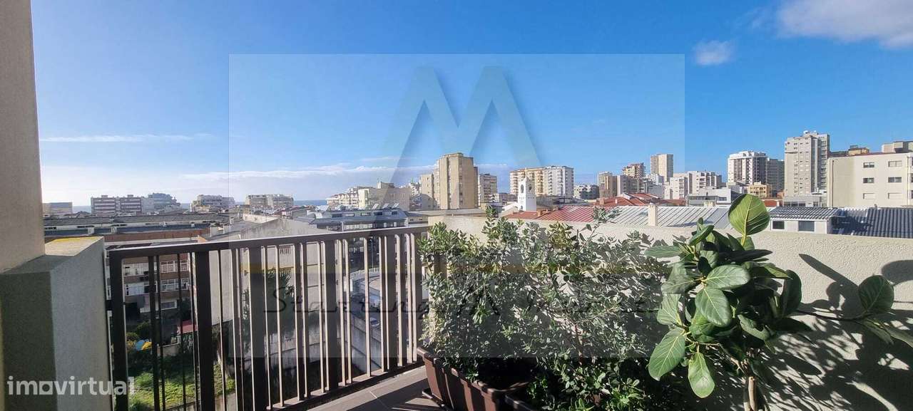 Apartamento T2 Triplex com 2 lugares garagem-13