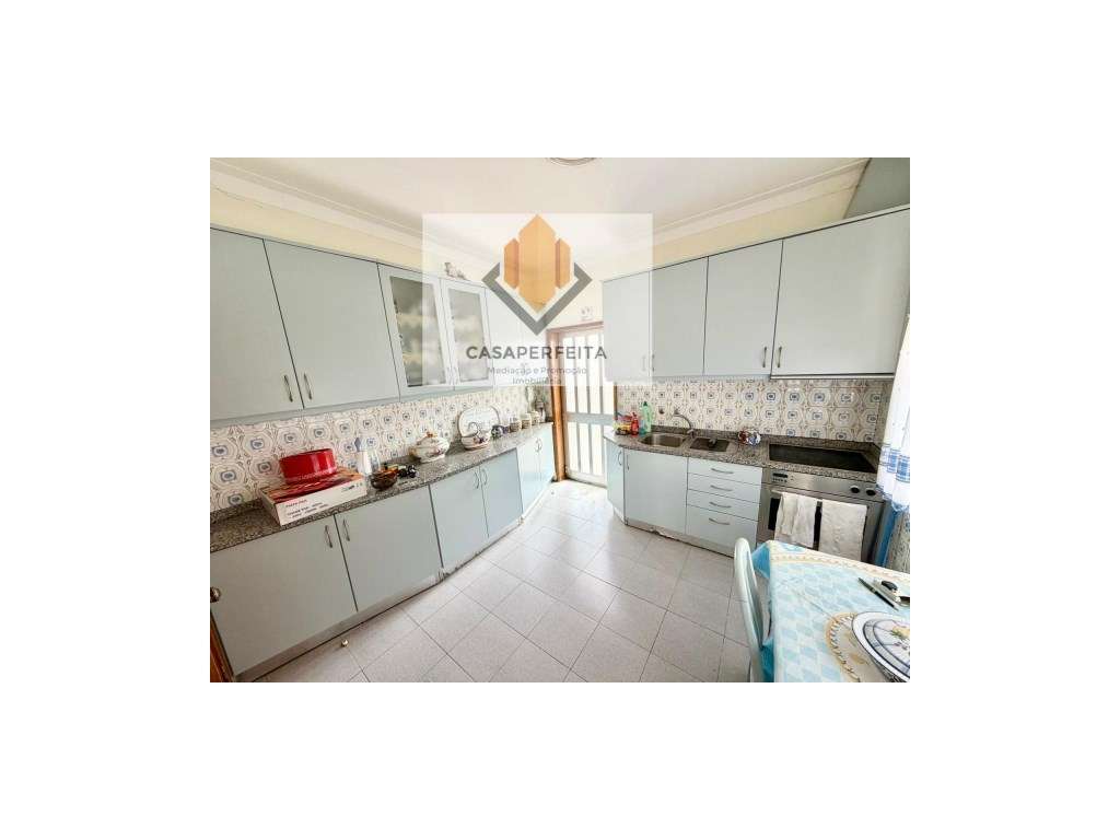 Andar Moradia T3 com Terreno - Avintes-13