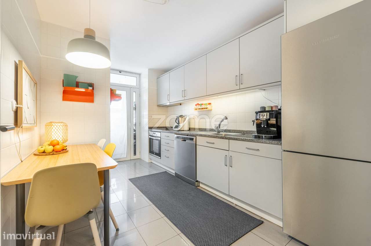 Apartamento T3 com garagem e arrumos, Foz do Douro, Porto-19