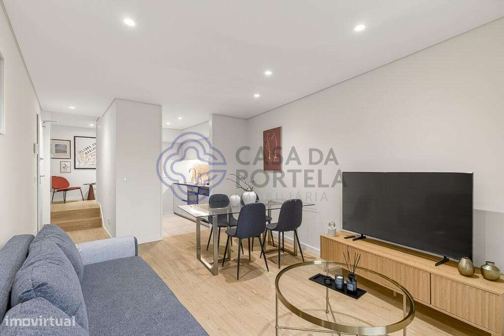 T1NOVO|VARANDA|ELEVADOR| BAIRRO DAS ARTES |HOSPITAL SANTO ANTÓNIO|PORT - Grande imagem: 5/25