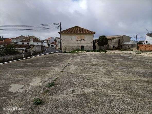 Terreno com Varias casas Cela Nova Alcobaça-Leiria-9