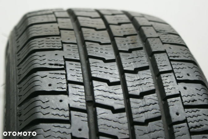 195/65R16C GOODYEAR ULTRA GRIP CUG-2  8,6mm - 2