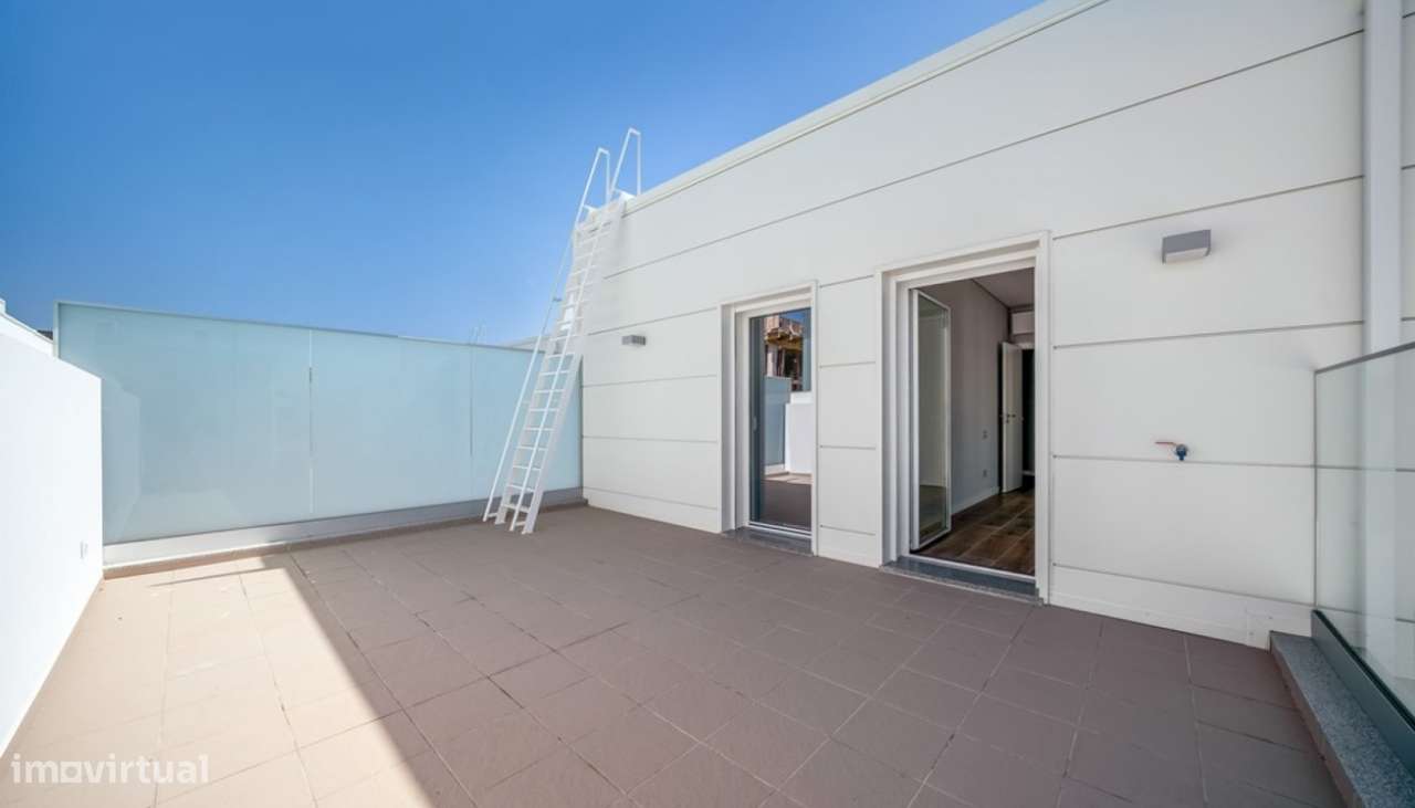 Moderna Moradia V3 com piscina, à venda em Tavira, Algarve-23