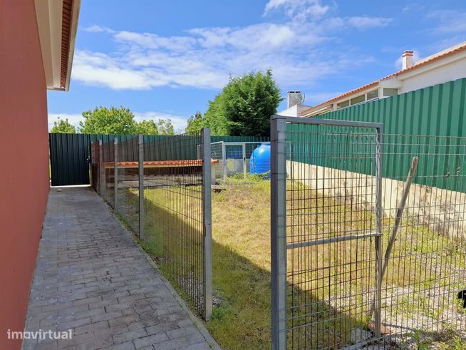 Moradia T5 isolada com piscina em  A-dos-Negros, Óbidos-33