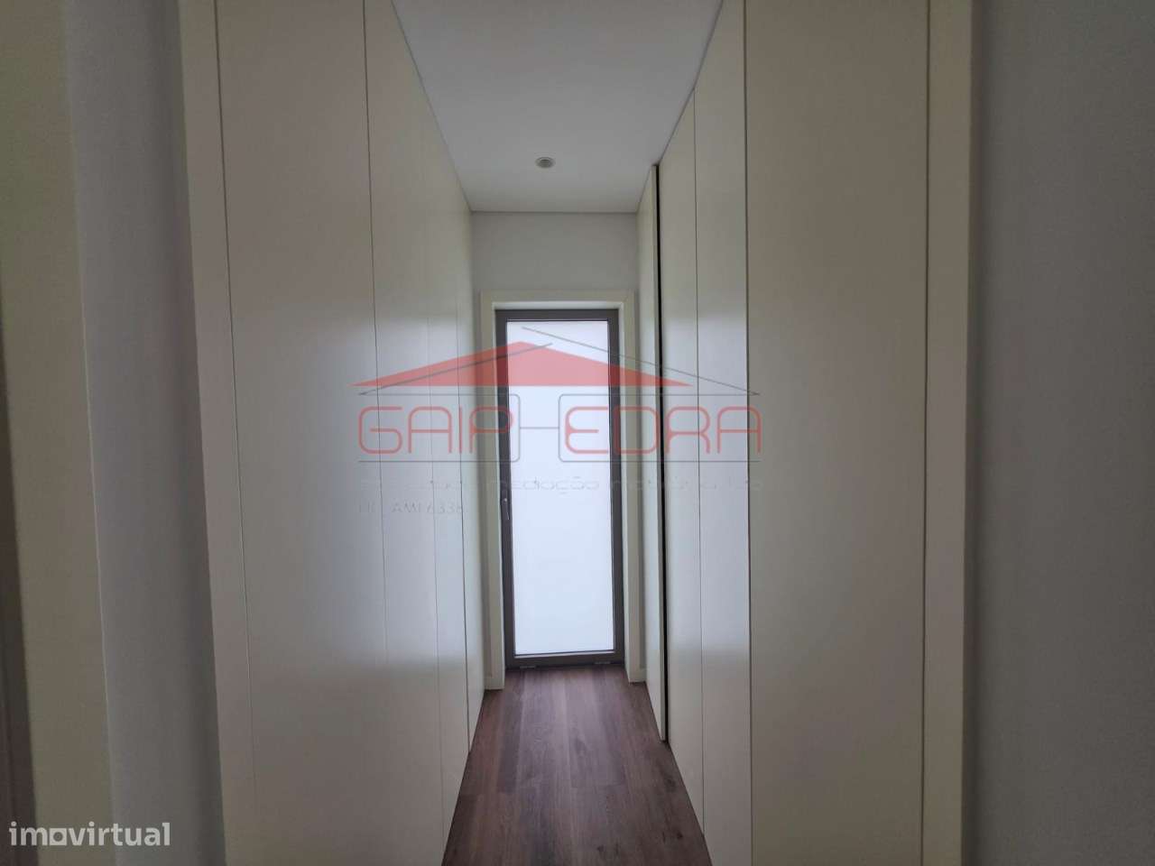 Moradia T3 com jardim e acessibilidade-19