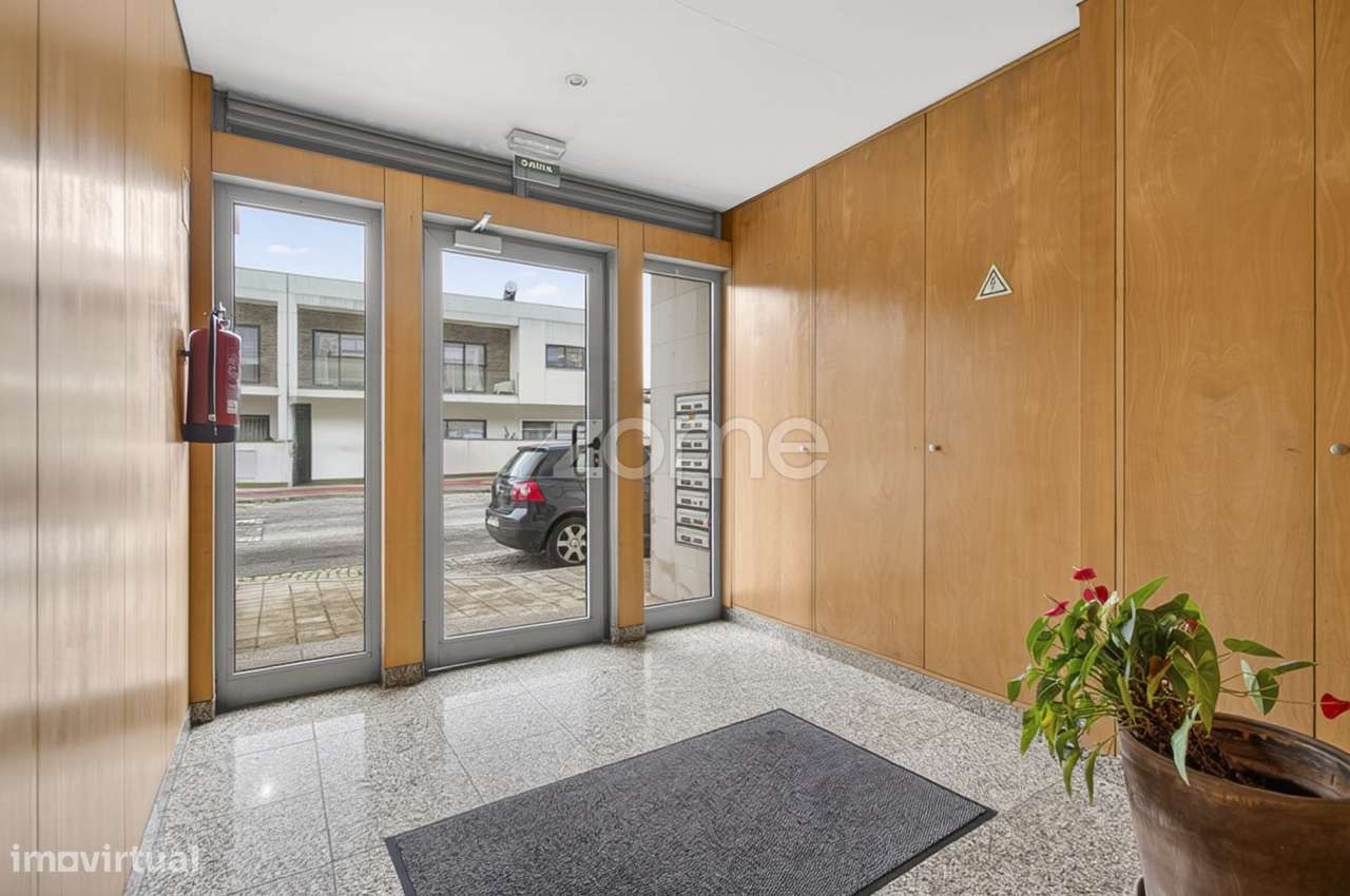 T3 com 3 varandas e lugar de garagem, no Centro de Valongo - Grande imagem: 5/32