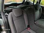 Ford Grand C-MAX - 26