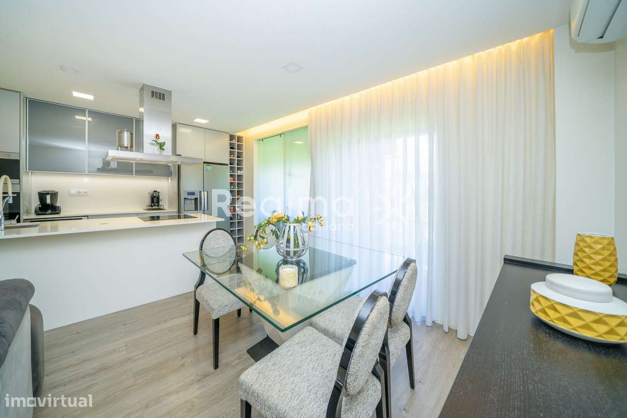 Apartamento T3 Areal- Totalmente Renovado-9