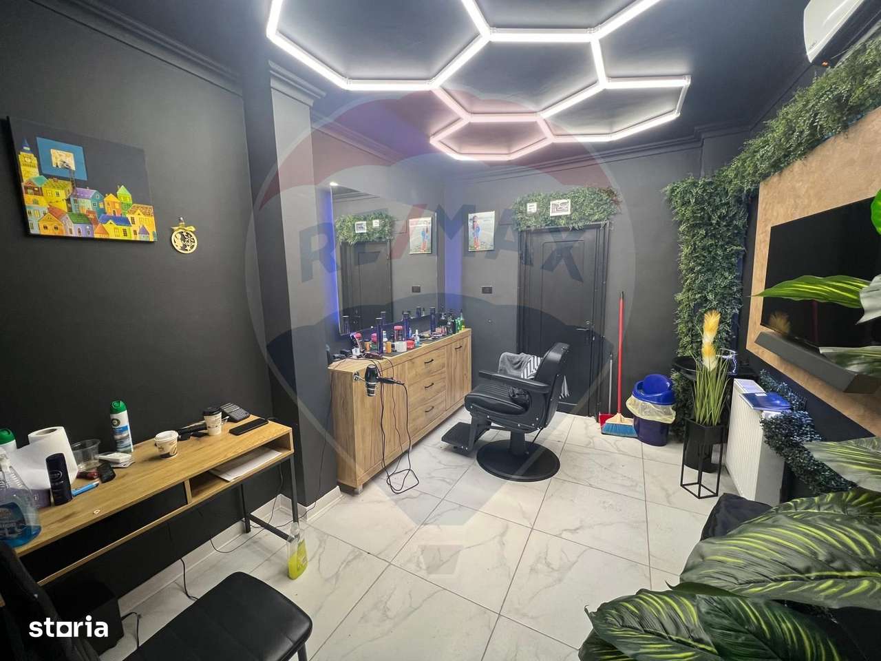 Spațiu comercial de 20mp de închiriat în zona Ultracentral - Imagine principală: 1/7