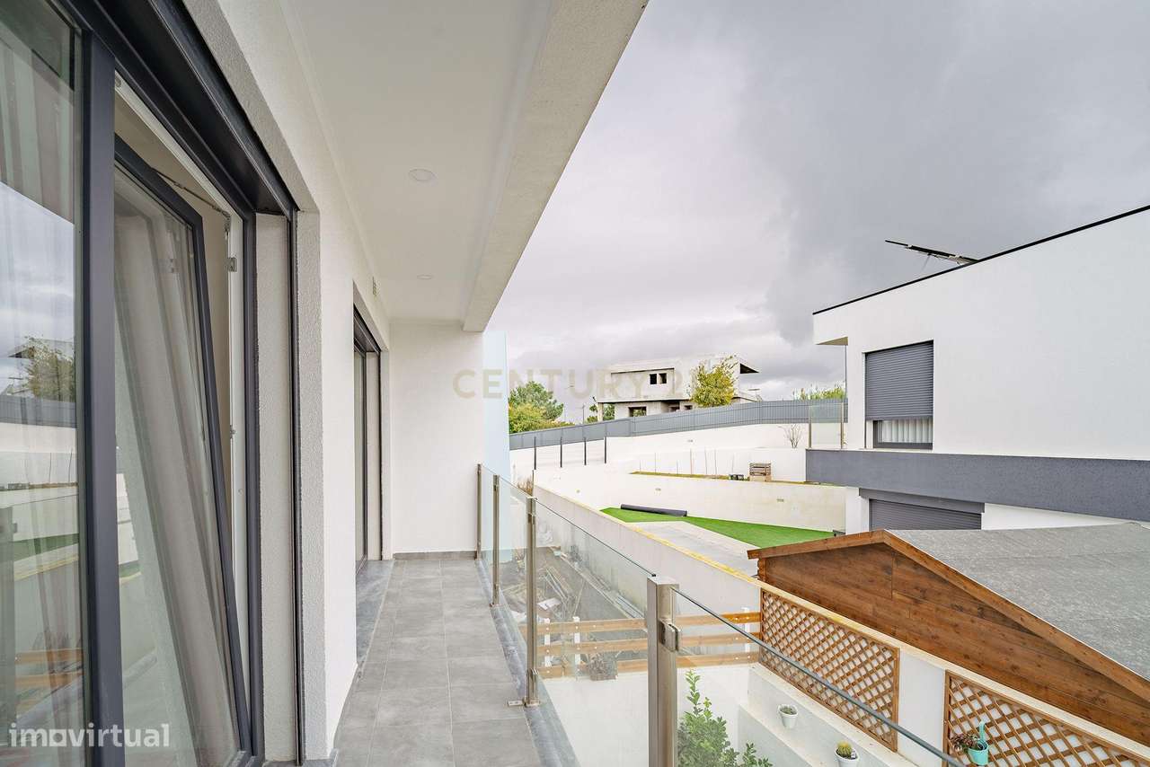 Moradia T3 - Quinta Genovesa/Sobreda-17