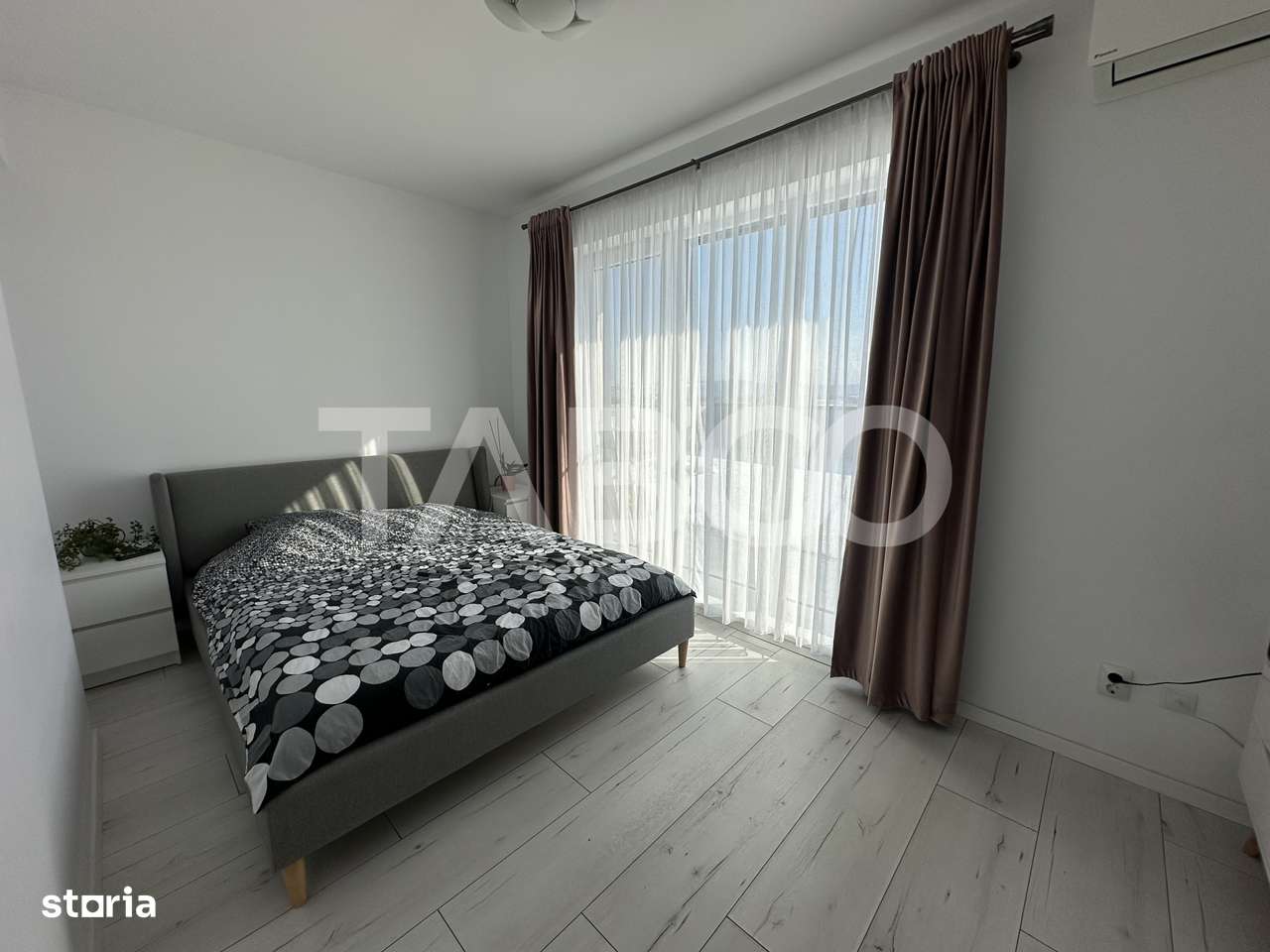 COMISION 0- Penthouse de vanzare in Doamna Stanca si terasa de 97 mp-7