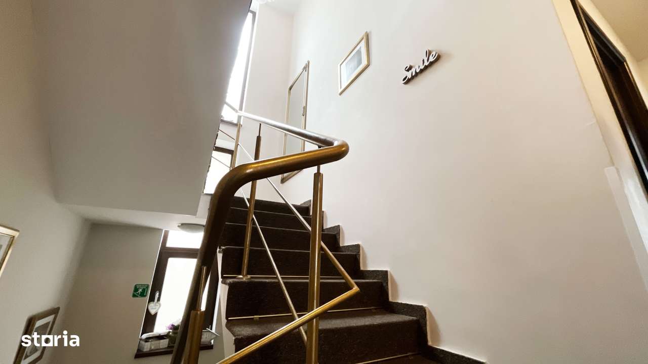 Vila turistica de vanzare in Mamaia Nord-19