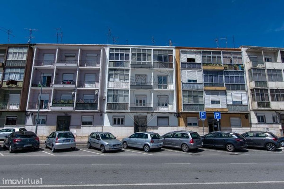 Apartamento T2 para arrendamento - Grande imagem: 1/9