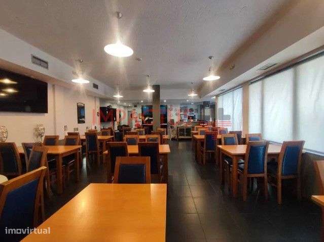 Restaurante a 500 metros da praia - Grande imagem: 4/15