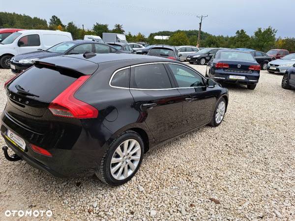 Volvo V40 D2 Summum - 14