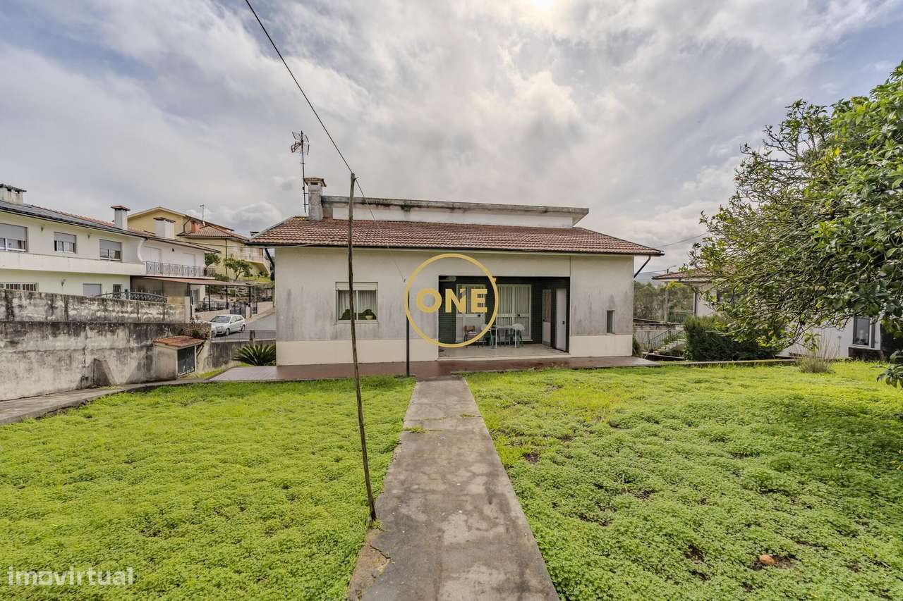 Moradia T3 individual em Lousado-9