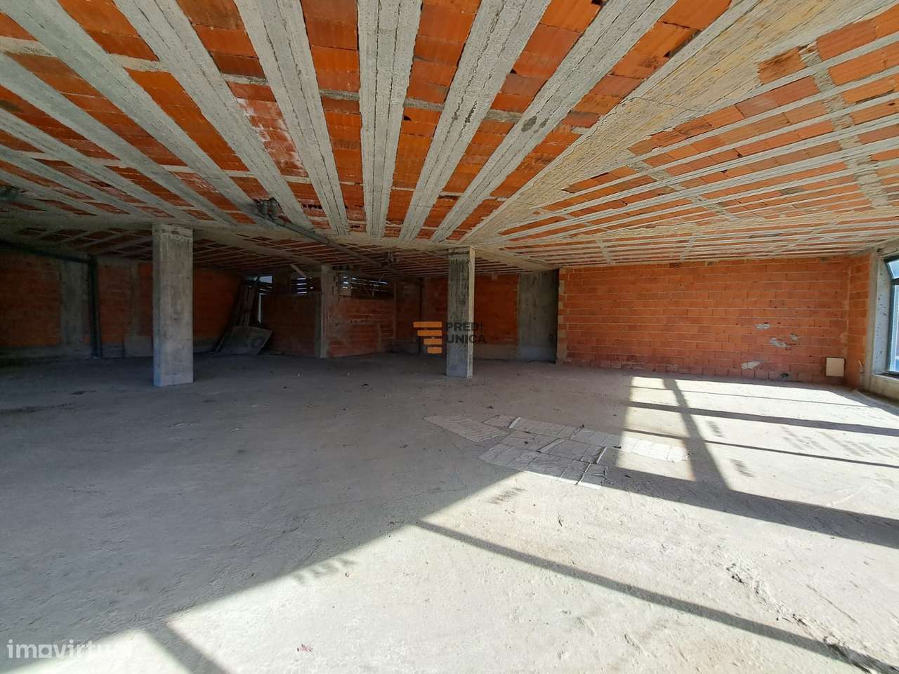 Loja frente 35 metros Madalena-22