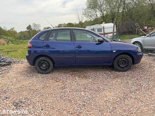 Seat Ibiza 1.4 16V Signo - 2