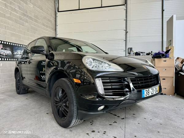 Porsche Cayenne Platinum Edition Tip. - 15