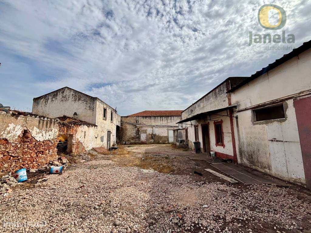 Oportunidade Única: Grande Potencial de Requalificação - Ideal para... - Grande imagem: 4/14