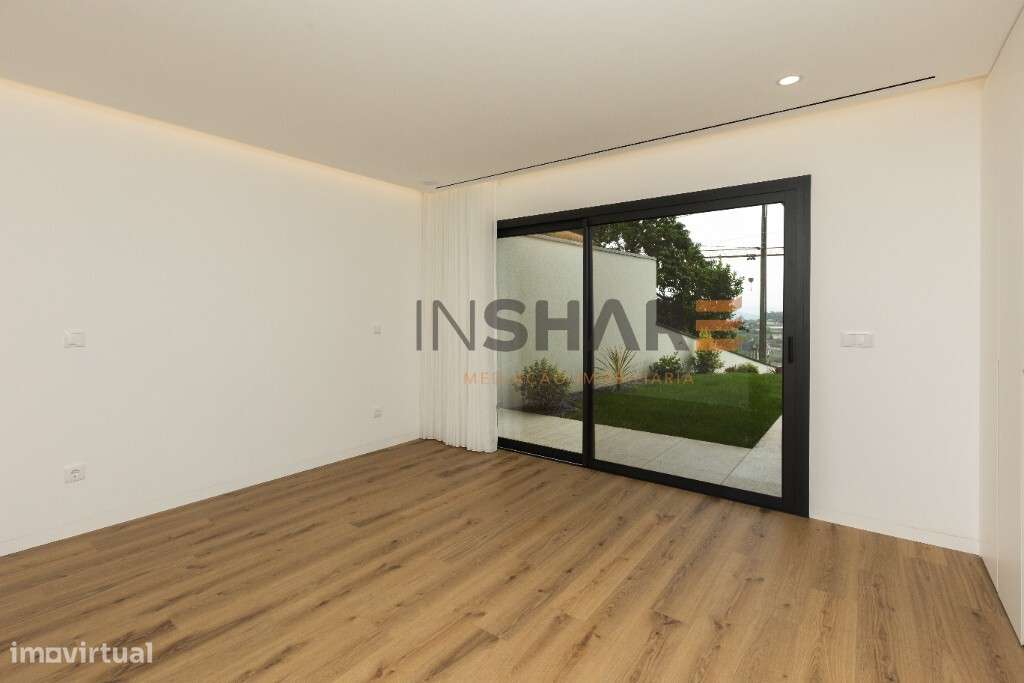 Moradia Individual T4 - Nevogilde - Vila Verde - Braga-27