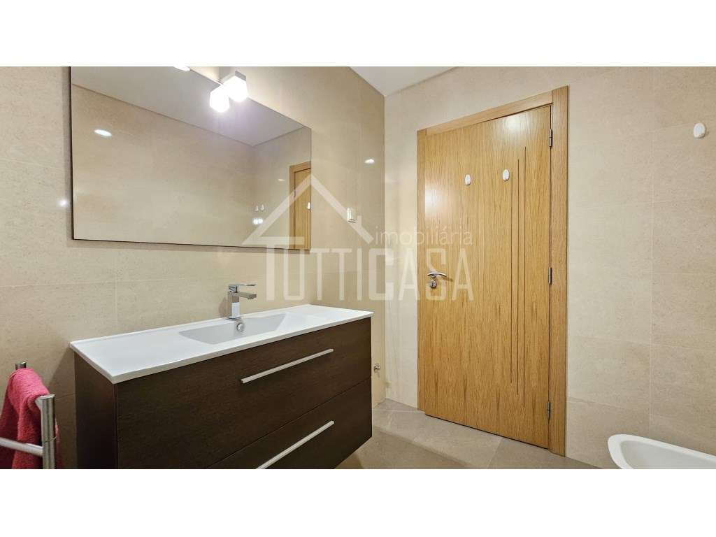 Apartamento estilo duplex T2+1 na Malveira-16