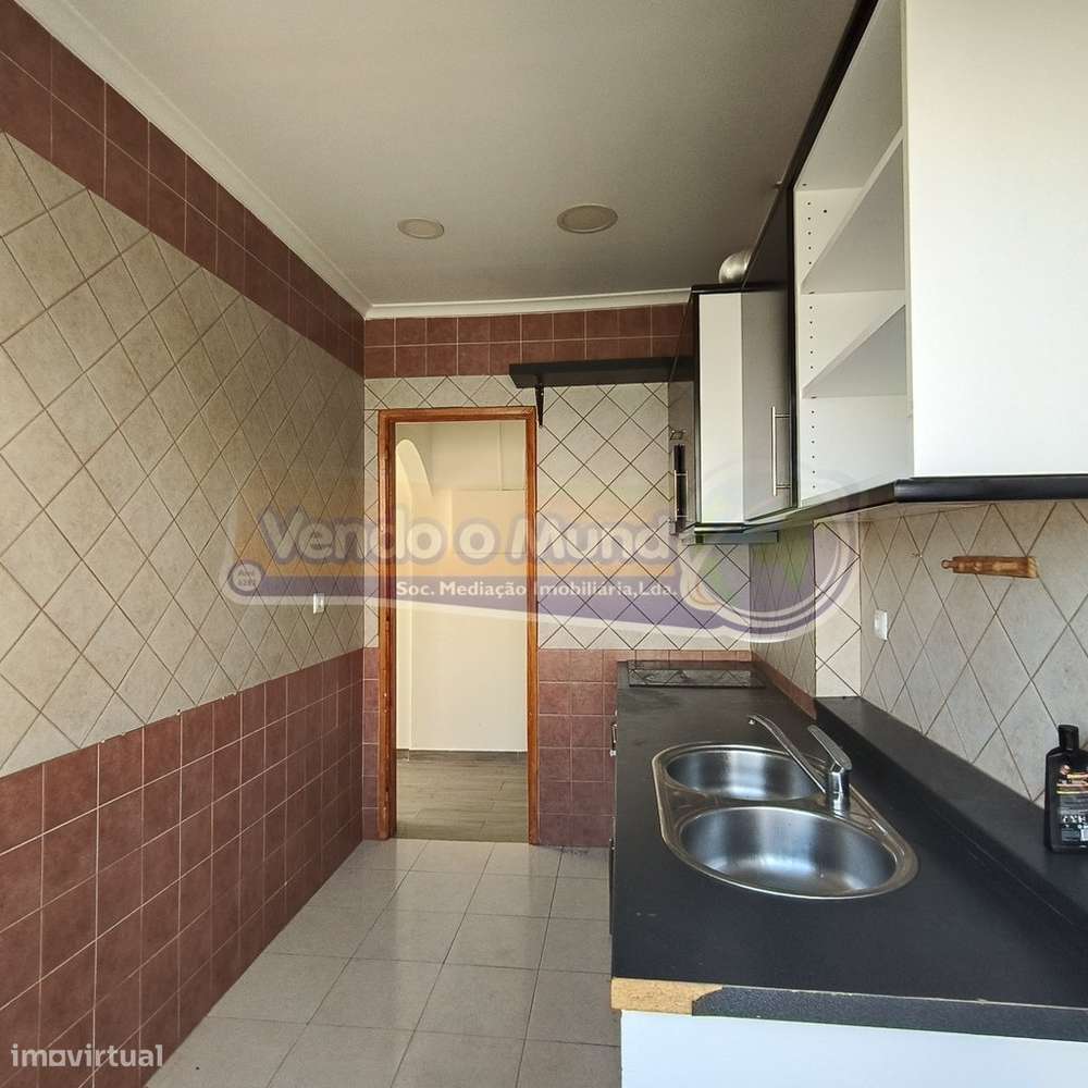 Apartamento T2 em Vila Franca de Xira (VFX123)-2