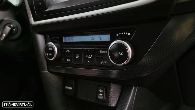 Toyota Auris Touring Sports 1.4 D-4D Comfort+Pack Sport - 19
