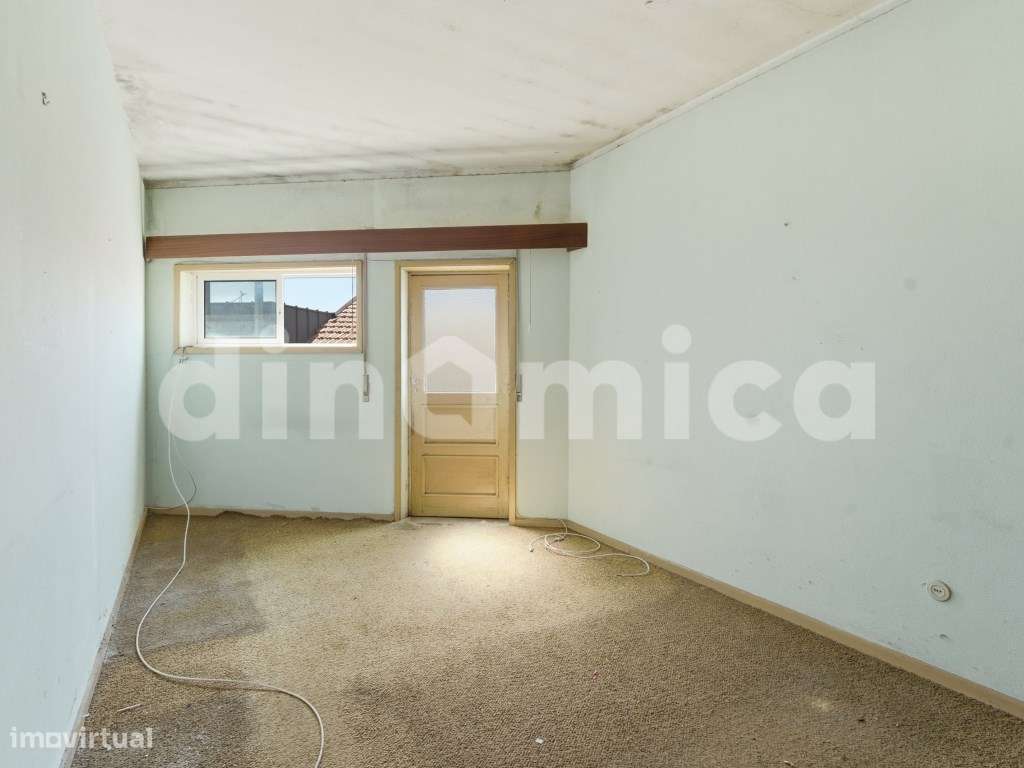 Moradia para Remodelar em Localização Premium - Vila Nova de Gaia( B)-7