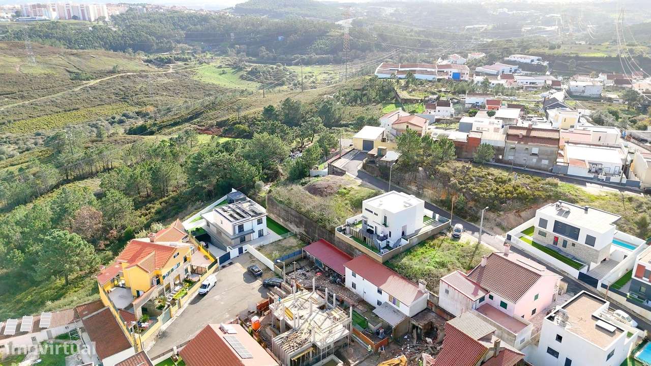 Moradia T4 na Serra de Casal de Cambra-46