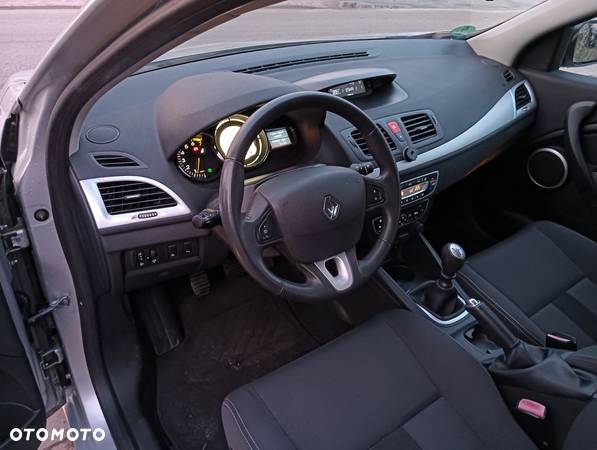 Renault Megane 1.6 16V Dynamique - 15