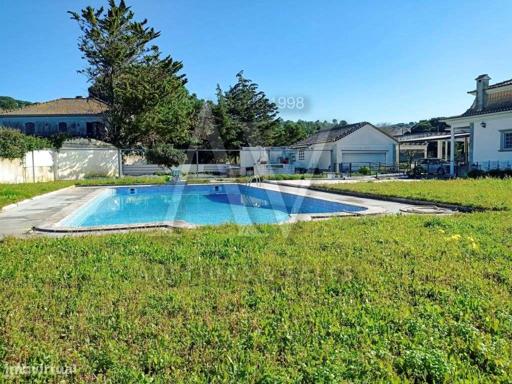Quinta composta por moradia de dois pisos, com piscina, garagem e t...-19