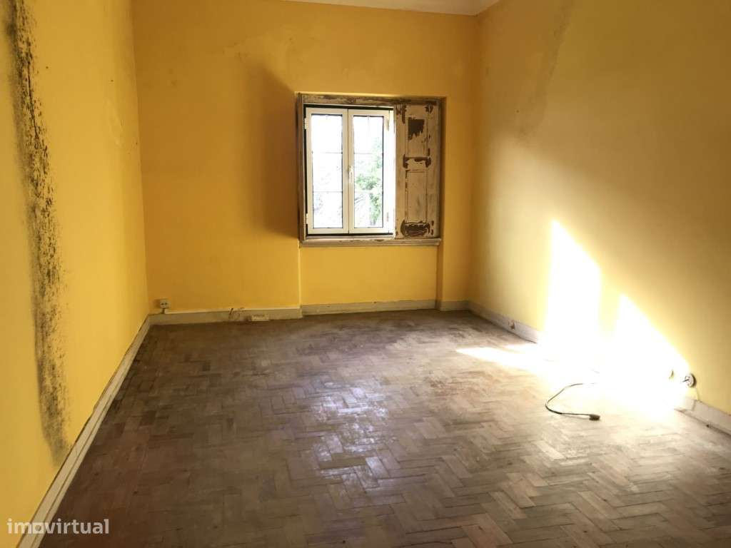 Moradia T7 com elevador-11