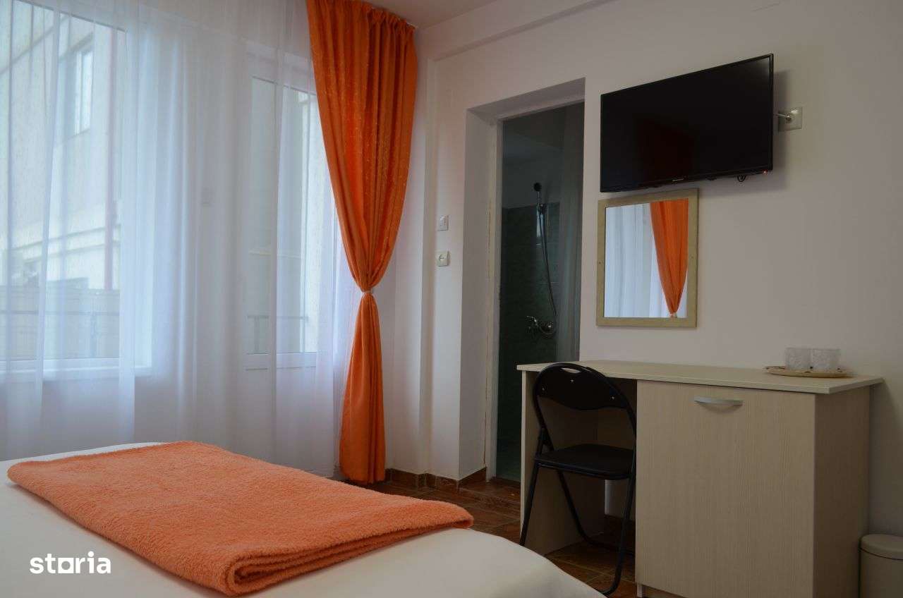 Vila Costinesti D+P+1 15 camere cu bai modernizata la cheie - Imagine principală: 5/9